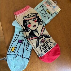 BLUE Q SOCKS 2 PAIRS